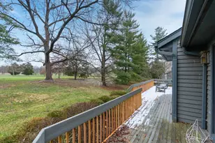 16 Woodcreek Dr, Blue Ash, OH 45241 - Photo 5