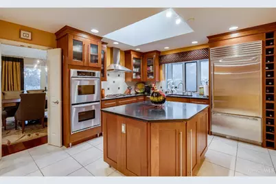 16 Woodcreek Drive, Blue Ash, OH 45241 - Photo 19