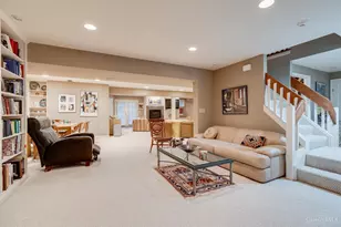 16 Woodcreek Dr, Blue Ash, OH 45241 - Photo 39