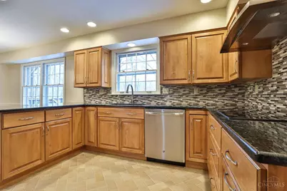 766 Woodfield Drive, Springfield Township, OH 45231 - Photo 21