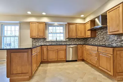 766 Woodfield Drive, Springfield Township, OH 45231 - Photo 19