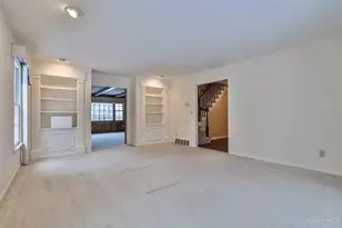 766 Woodfield Dr, Springfield Township, OH 45231 - Photo 9