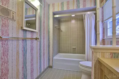 766 Woodfield Drive, Springfield Township, OH 45231 - Photo 33