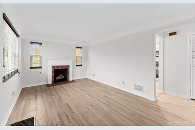 6230 Stover Avenue, Golf Manor, OH 45237 - Photo 3