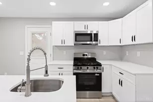 6230 Stover Ave, Golf Manor, OH 45237 - Photo 7