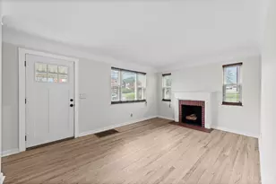 6230 Stover Ave, Golf Manor, OH 45237 - Photo 5