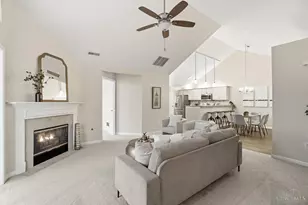 1336 Cotswold Ln, Hamilton, OH 45013 - Photo 3