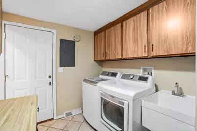 2324 Belloak Drive, Kettering, OH 45440 - Photo 23