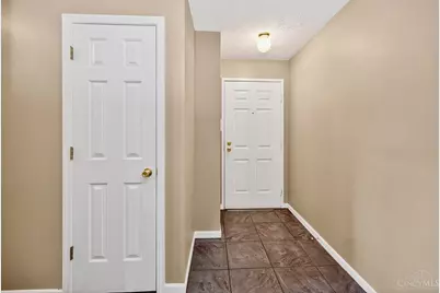 9450 Crockett Pass, West Chester, OH 45011 - Photo 7