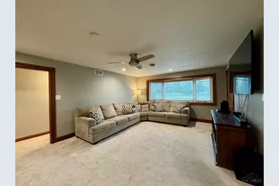 8611 Butler Warren Road, West Chester, OH 45069 - Photo 9