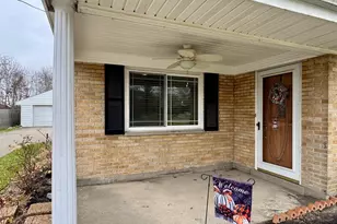 8611 Butler Warren Rd, West Chester, OH 45069 - Photo 3