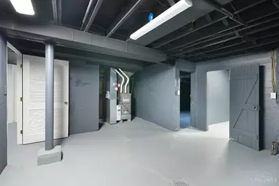 3823 Applegate Avenue, Cheviot, OH 45211 - Photo 15