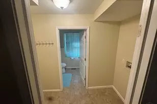 3051 Westwood Northern Blvd, Cincinnati, OH 45211 - Photo 9