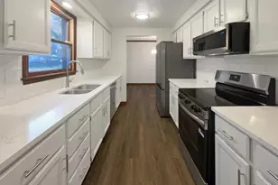 1110 Deerhaven Ct, Miami Township, OH 45140 - Photo 9