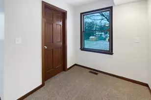 1110 Deerhaven Ct, Miami Township, OH 45140 - Photo 23