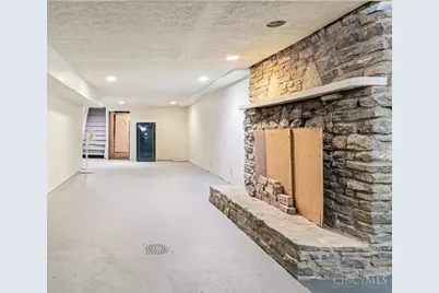 6891 Fields Ertel Road, Sycamore Township, OH 45241 - Photo 27