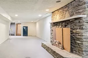 6891 Fields Ertel Rd, Sycamore Township, OH 45241 - Photo 27