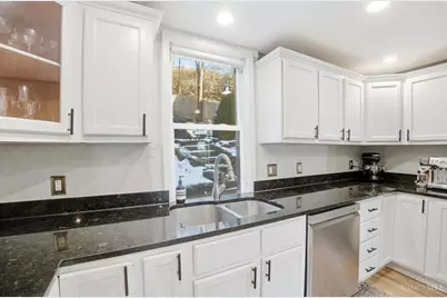 3222 Walworth Avenue, Cincinnati, OH 45226 - Photo 13