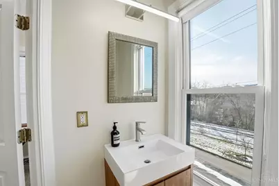 3222 Walworth Avenue, Cincinnati, OH 45226 - Photo 37