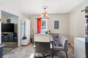 9695 Fernbrook Ct, Springfield Township, OH 45231 - Photo 7