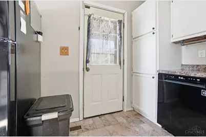 9695 Fernbrook Court, Springfield Township, OH 45231 - Photo 19