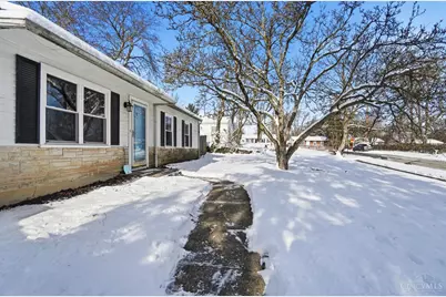 9695 Fernbrook Court, Springfield Township, OH 45231 - Photo 3