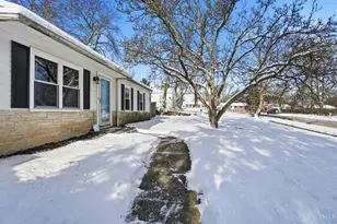 9695 Fernbrook Ct, Springfield Township, OH 45231 - Photo 3