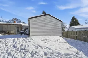 9695 Fernbrook Ct, Springfield Township, OH 45231 - Photo 29