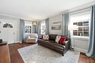 3845 Indianview Ave, Mariemont, OH 45227 - Photo 9