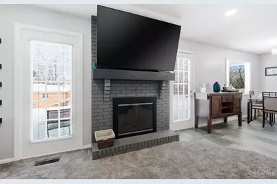 7908 Tawna Drive, West Chester, OH 45069 - Photo 9