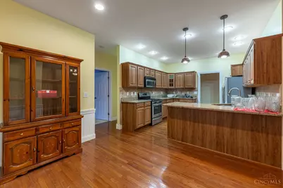 914 Hickory Trail Drive, Wilmington, OH 45177 - Photo 9