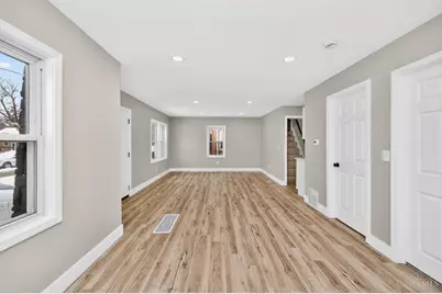 2033 Sundale Avenue, Cincinnati, OH 45239 - Photo 9