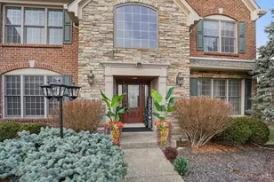 6681 Sandy Shores Dr, Miami Township, OH 45140 - Photo 3