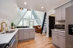 919 Ward Rd, Chester Township, OH 45177 - Photo 7