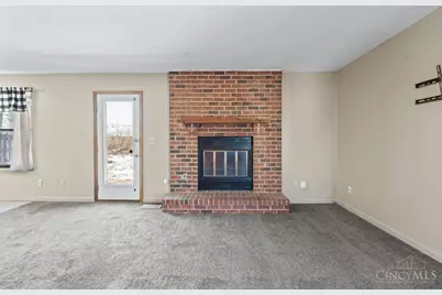 8951 Willowgate Lane, Huber Heights, OH 45424 - Photo 11