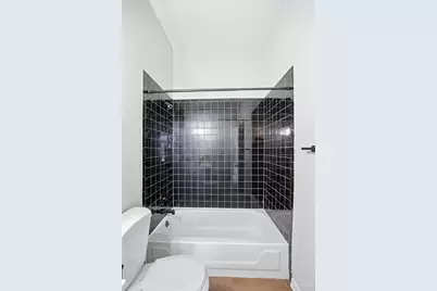 1874 Fairfax Avenue, Cincinnati, OH 45207 - Photo 17