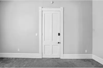 1874 Fairfax Avenue, Cincinnati, OH 45207 - Photo 5