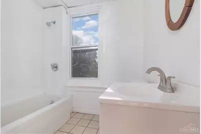 6106 Sycamore Street, Elmwood Place, OH 45216 - Photo 17