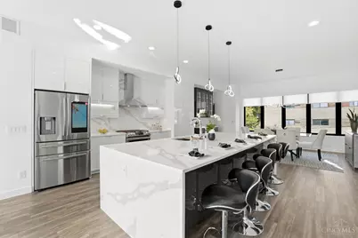 209 Hastings Street, Cincinnati, OH 45219 - Photo 17