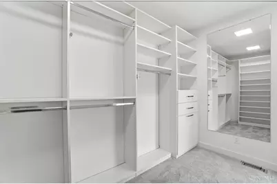 209 Hastings Street, Cincinnati, OH 45219 - Photo 35