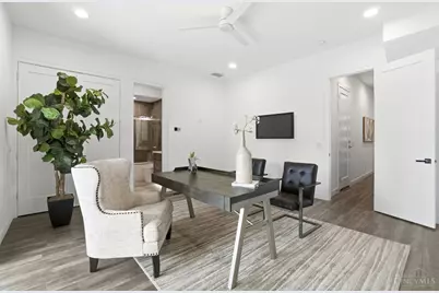 209 Hastings Street, Cincinnati, OH 45219 - Photo 9