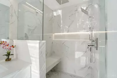 209 Hastings Street, Cincinnati, OH 45219 - Photo 33