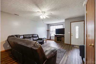 415 Martin Court, Trenton, OH 45067 - Photo 9