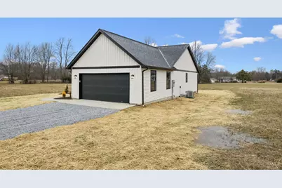 118 Shawnee Drive, Franklin Township, OH 45171 - Photo 3