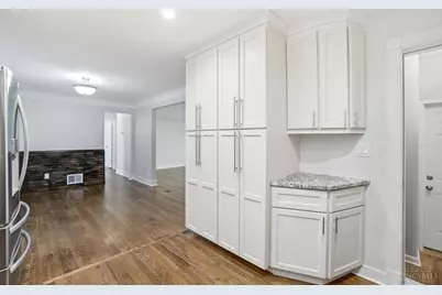 10105 Kenwood Road, Blue Ash, OH 45242 - Photo 17