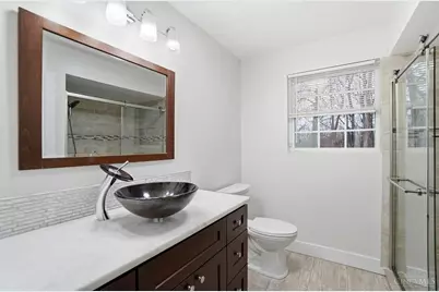 10105 Kenwood Road, Blue Ash, OH 45242 - Photo 21