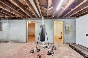 1917 Springdale Rd, Springfield Township, OH 45231 - Photo 33