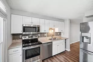 1012 Stratford Ct, Loveland, OH 45140 - Photo 9