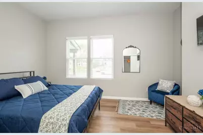 887 Lexington Avenue, Cincinnati, OH 45229 - Photo 9