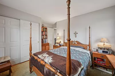 318 Miami Valley Drive, Miami Township, OH 45140 - Photo 13